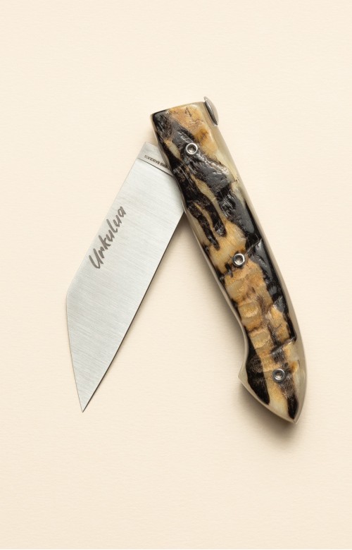 Urkulua liner - couteau des bergers Basques en corne, avec système de blocage