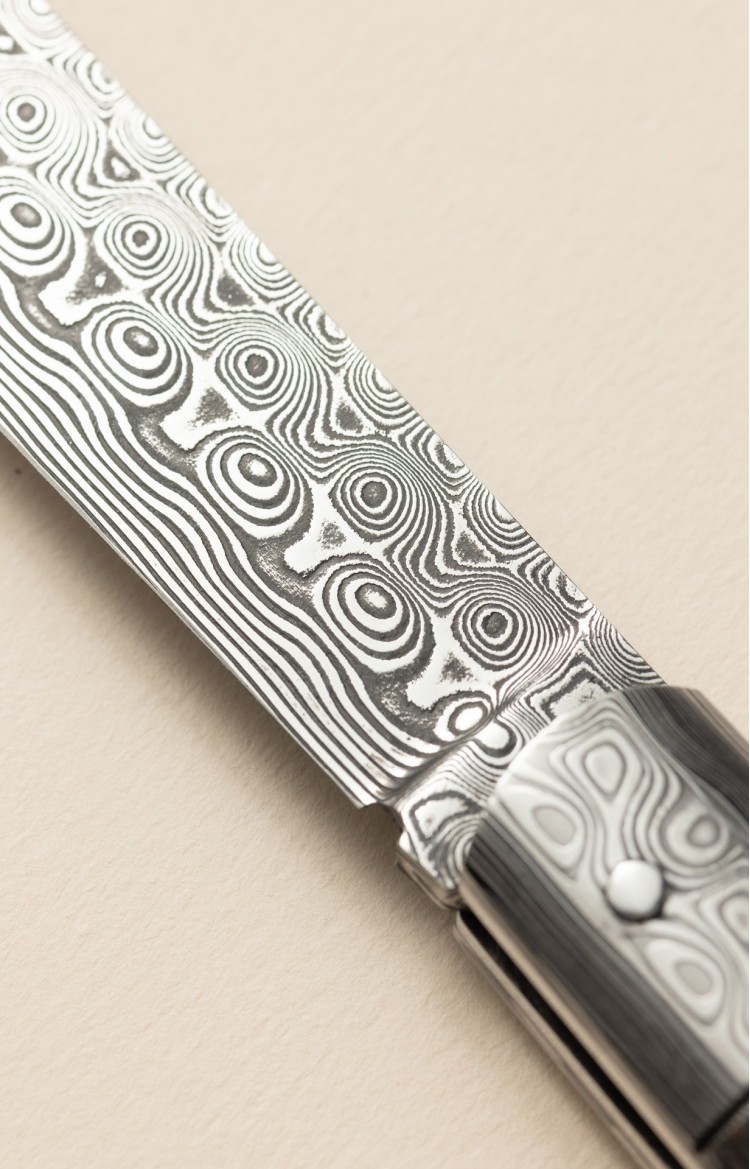 l'Alios molaire de Mammouth - Couteau de prestige lame acier damas