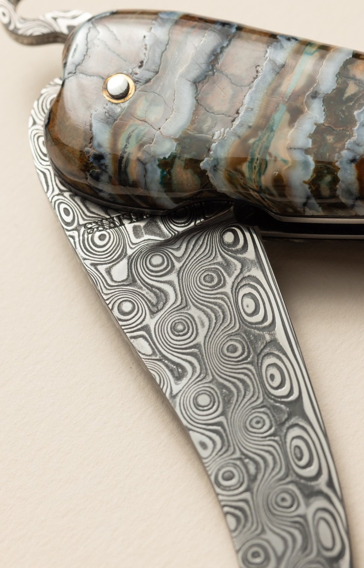 Bixia - forme de piment d'Espelette - couteau de collection, manche en molaire de mammouth