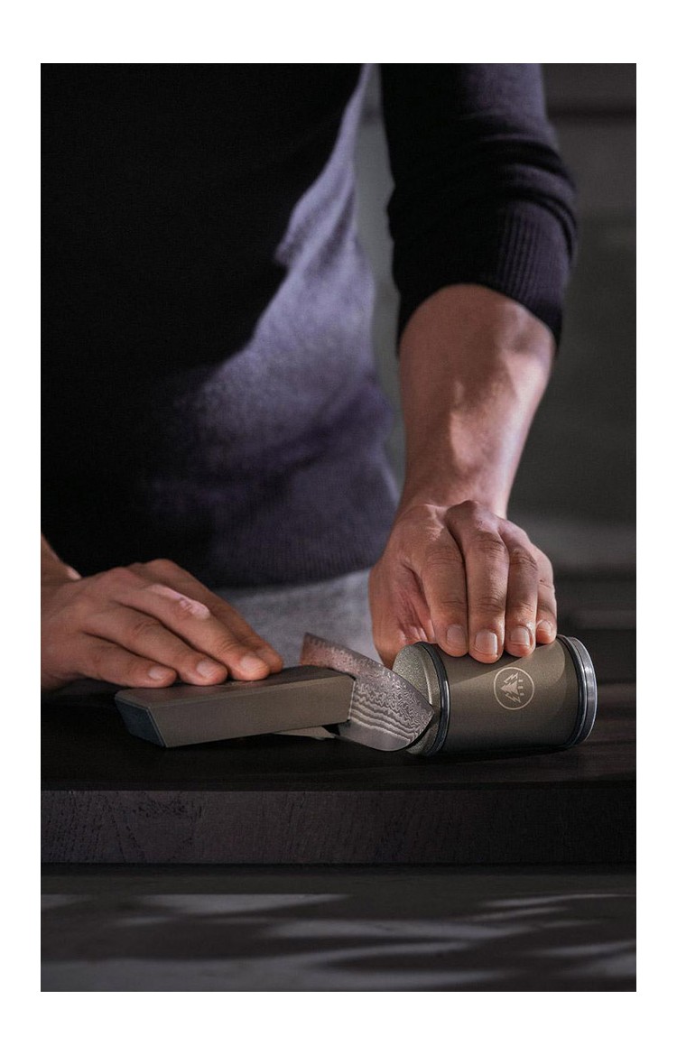 Photo de l'affuteur guidé HORL®3 PRO en aluminium en fonctionnement.