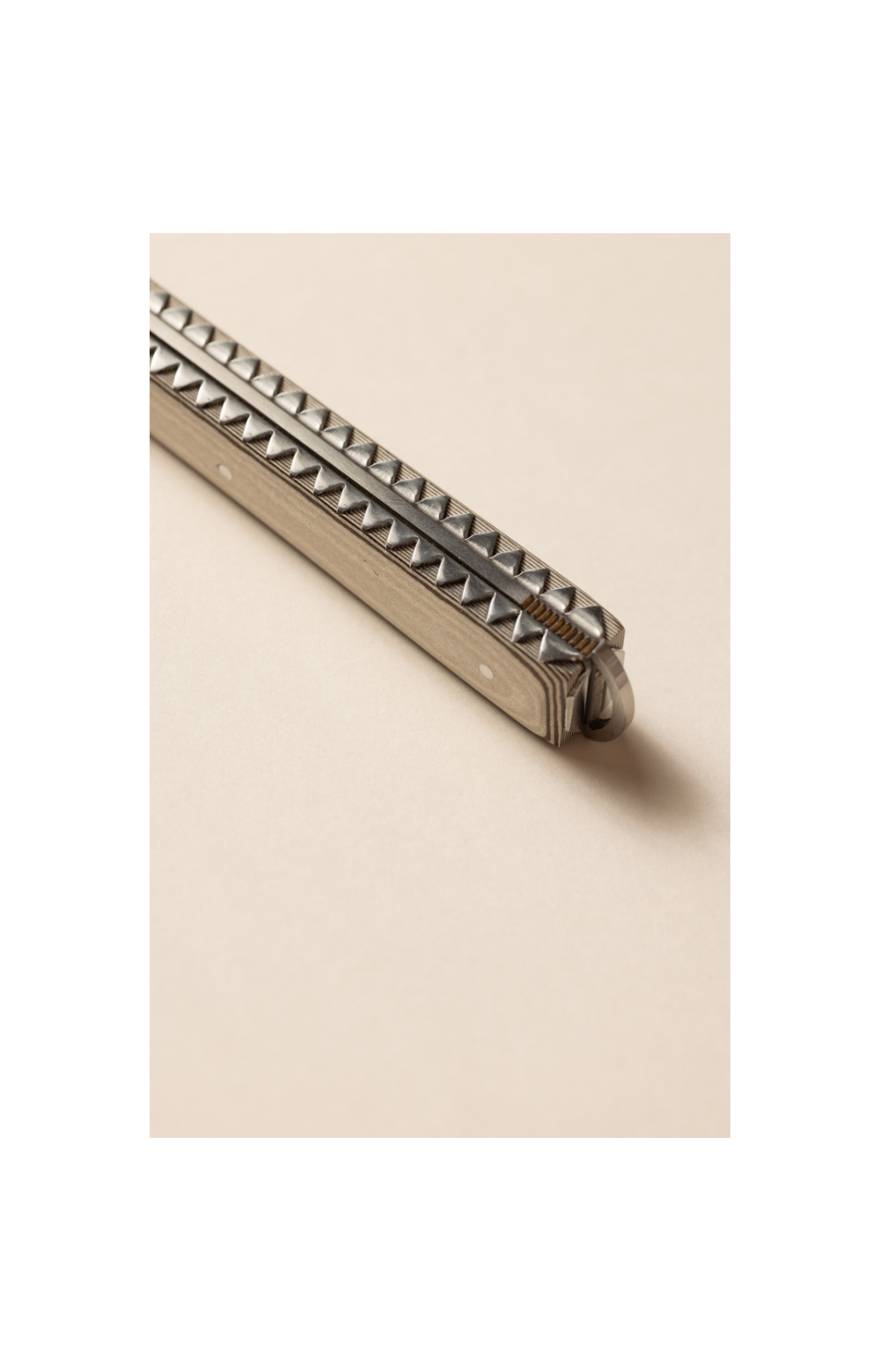 Artzaina, couteau de table en paperstone