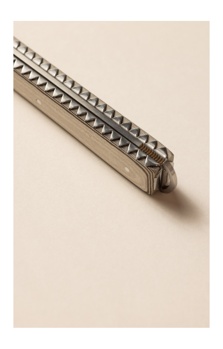 Artzaina, couteau de table en paperstone