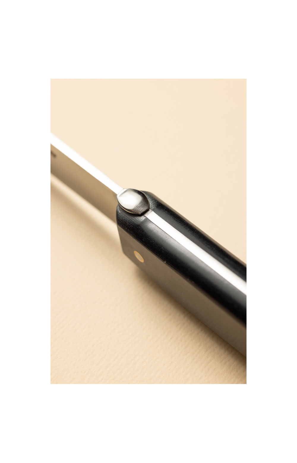 Urkulua, couteau de table en paperstone