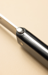 Urkulua, couteau de table en paperstone