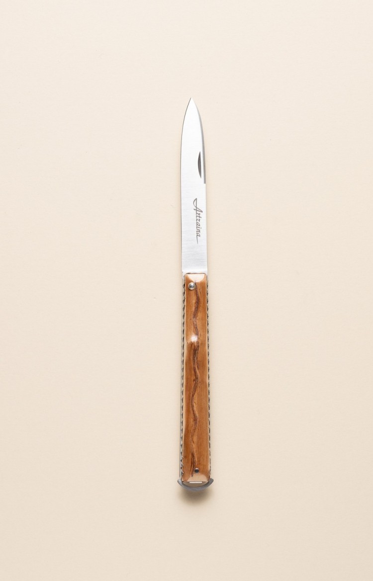 Photo de Artzaina, couteau authentique basque en néflier, lame ouverte
