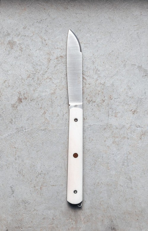 L'Alios, switchblade knife, cow bone