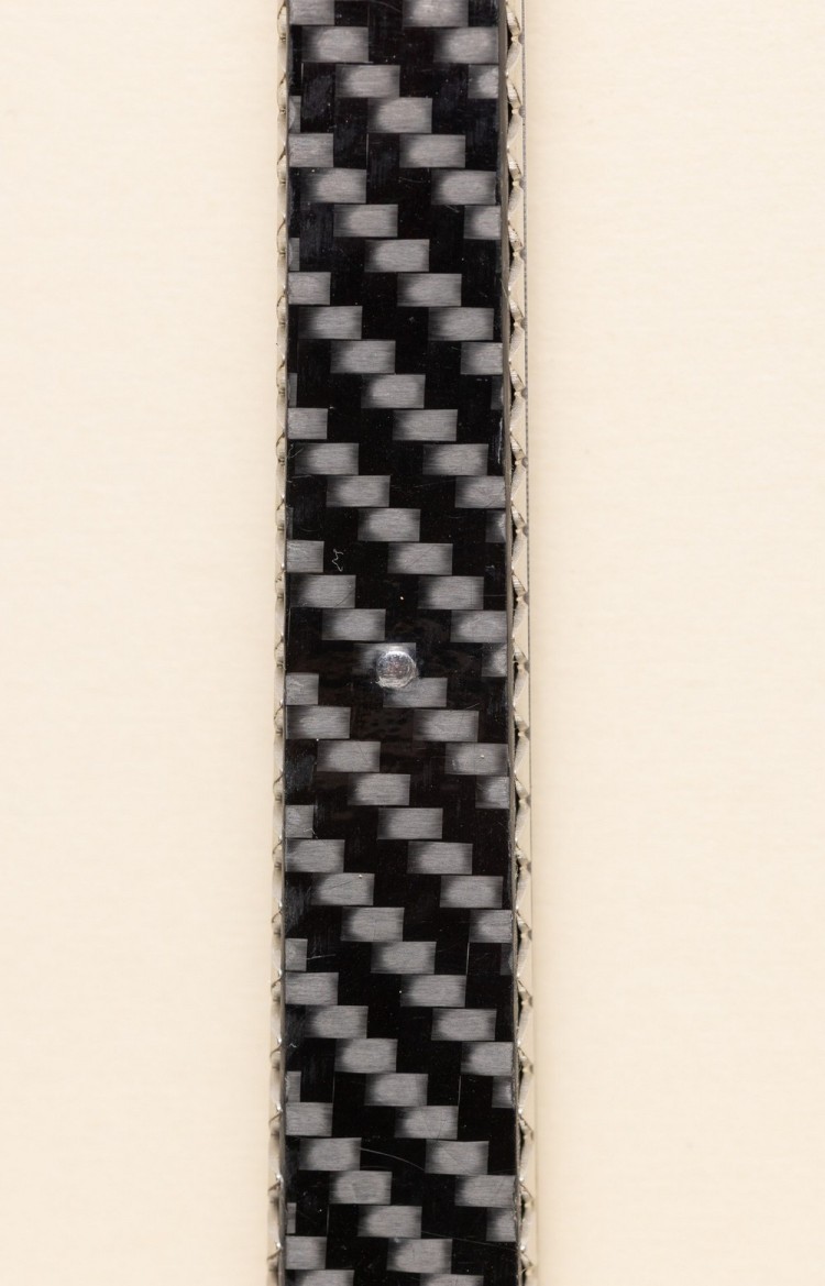 Photo du manche du couteau Artzaina de table en fibre de carbone