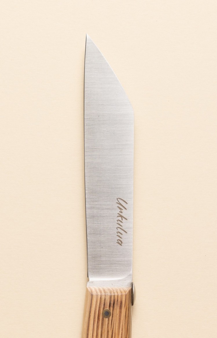 Photo de la lame du couteau Urkulua de table, couteau des bergers basques