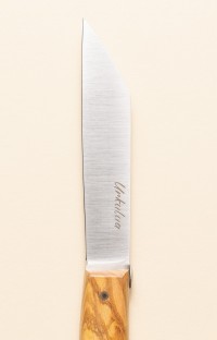 Mizpira - couteau à pain artisanal basque en néflier scarifié