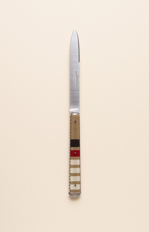 Artzaina, couteau de table haut de gamme et original en linge basque
