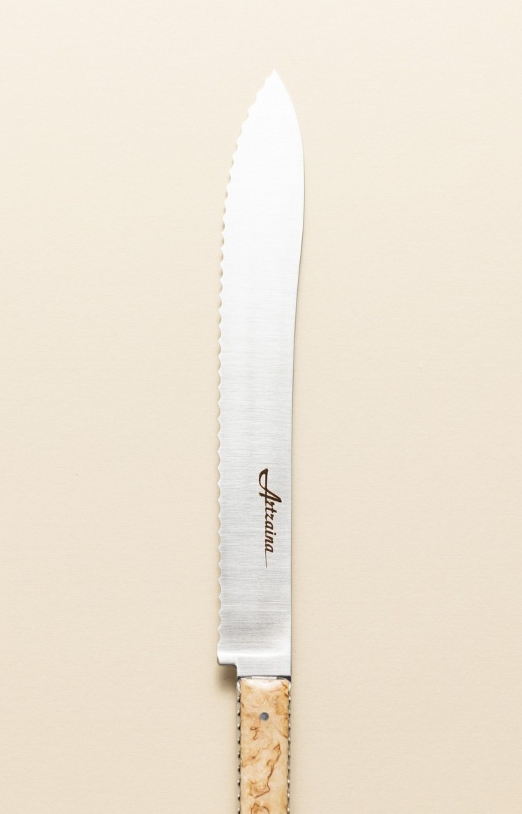 Artzaina, wooden bread knife