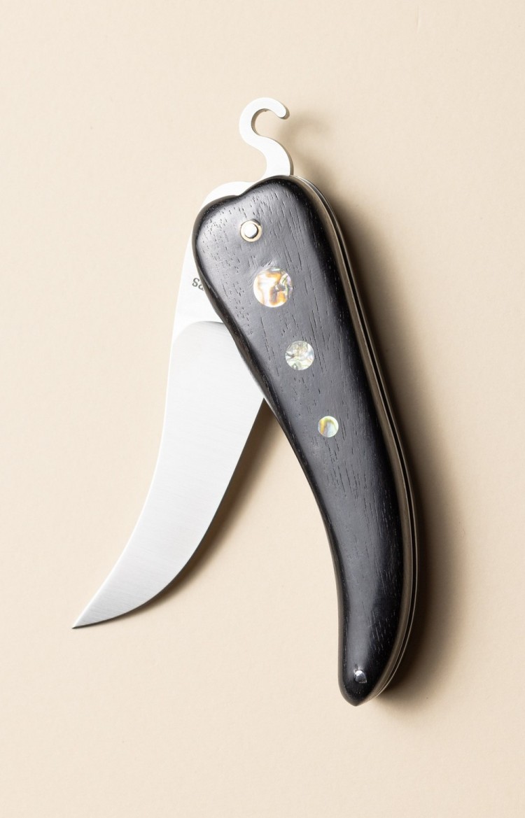 Bixia, pepper shaped knife in ebony with mother of pearl or abalone inserts